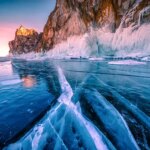 Автобус с китайскими туристами провалился под лед на озере Байкал, в результате чего погибло 8 человек