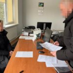 На Волині митник оформив вантажні електромобілі як легкові, бюджет втратив 700 тисяч гривень