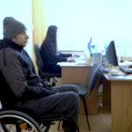 Адаптированное помещение: в Николаеве люди на колесных креслах могут сдать экзамен на права, — ВИДЕО