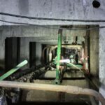 «Приходится подниматься на 20 этаж»: как Николаевские коммунальщики помогают возвращать тепло в дома киевлян, — ФОТО