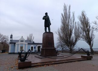 Деколонизация в Николаеве: что будет с памятником адмиралу Макарову, — ФОТО