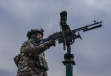 «Искандер» и десятки дронов «прорвали» ПВО: детали ночной атаки россиян