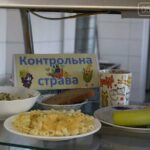 Родители смогут жаловаться на школьную еду через Telegram: в Николаевской области запустили бот