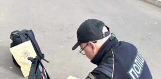 В Николаеве мужчина напал с ножом на полицейского и военного ТЦК: нападавшего задержали, — ФОТО