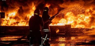 Пожар после атаки: на Николаевщине пострадали люди, горели поля и дома