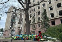 Николаев почтил память погибших в ракетном ударе по ОГА