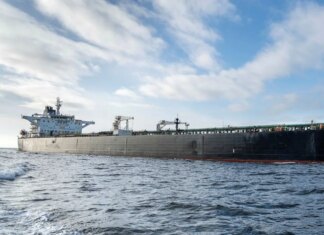 Ціна на нафту зросла на 10% після ударів по Ірану, можливий стрибок до $100 за барель — Reuters