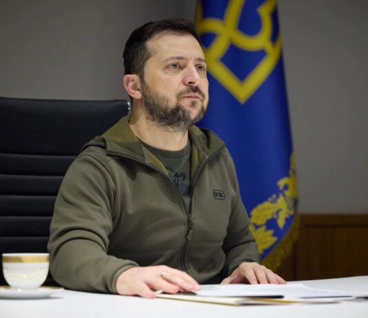 Досі немає жодного прогресу щодо 20-го пакету санкцій ЄС та допомоги на €90 млрд — Зеленський