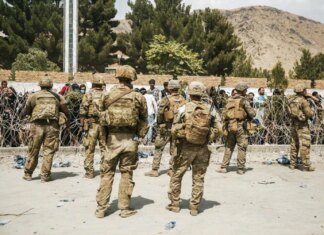 США потеряли шесть военнослужащих на войне в Иране, ожидаются более жестокие удары