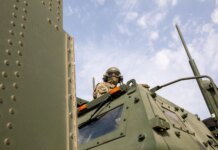 Франция отправит военный корабль на Кипр, Британия рассматривает такую возможность — как Европа реагирует на войну на Ближнем Востоке