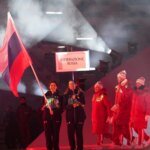 Впервые с 2014 года: делегация рф вышла под национальным флагом на открытии Паралимпиады