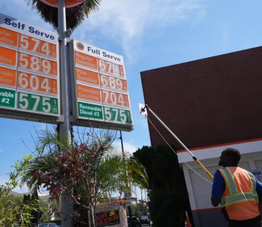 Світові ціни на нафту та газ б'ють багаторічні рекорди через війну з Іраном