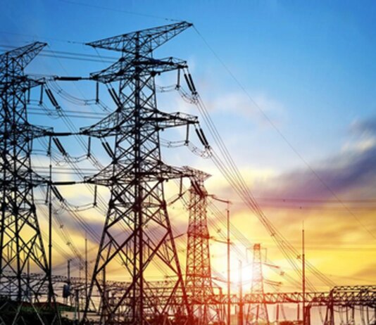 Україна відновила експорт електроенергії до Європи: експерт пояснив, чому це не суперечить графікам відключень