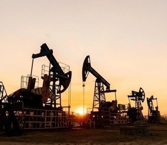 Кувейт скорочує видобуток нафти на тлі напруженості в Ірані