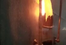 Партизаны "АТЕШ" сожгли магистральный электровоз в российском Брянске