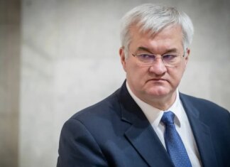 Сибіга відреагував на шантаж Угорщини щодо грошей Ощадбанку