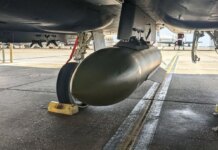 США впервые применили новейшую противобункерную бомбу для удара по Ирану