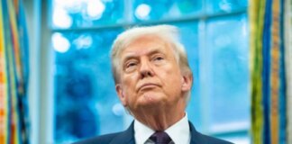 Трамп назвал Демократическую партию величайшим врагом Америки