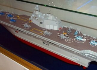 РФ продолжает строительство десантного корабля "Иван Рогов" в Керчи, несмотря на войну