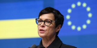 Украина не сможет стать членом ЕС до 2027 года – еврокомиссар