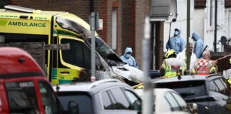 В Британии задержали подозреваемых в поджоге «скорых» еврейской организации