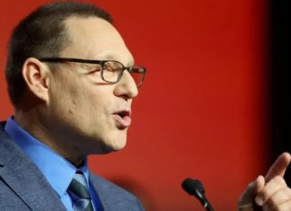 Демократическая партия Канады избрала нового лидера после тяжелого избирательного краха