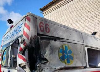 Семь атак за день: в Николаевской области дрон повредил автомобиль «скорой»