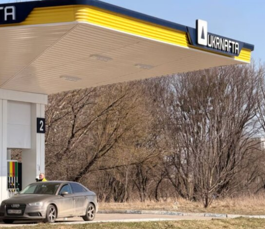 Проверки АЗС не помогут: бензин в Украине продолжит дорожать