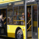 Пенсионеров отказываются везти бесплатно: что не имеют права требовать водители