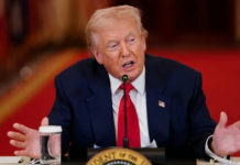 Карлсон трижды отговаривал Трампа от войны с Ираном — и проиграл Нетаньяху