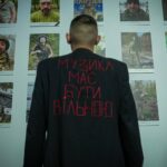 Николаевский морпех, переживший плен, вышел на подиум Ukrainian Fashion Week, — ФОТО