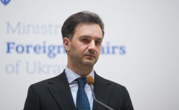 Выстрел себе в ногу: в МИД ответили Словакии на решение об электричестве