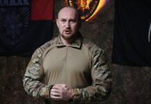 Уроженец Николаева Евгений Жуков подал в отставку после стрельбы в Киеве