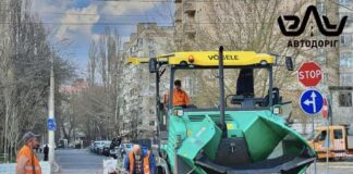 В центре Николаева продолжаются дорожные работы: движение частично ограничено