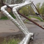 Штормовой ветер на Николаевщине: тысячи людей без света, падают деревья и задерживается транспорт, — ФОТО