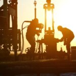 Цены на нефть показывают смешанную динамику на фоне неопределенности относительно поставок