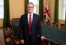 Министры Британии поддержали Стармера на фоне призывов к его отставке