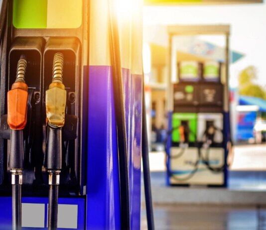 ЕС допускает нормирование топлива из-за энергошока