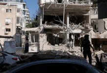 Израиль раскрыл данные о тысячах иранских ракет и арсенале Хезболлы