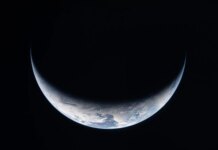 Artemis II уже преодолела половину пути и должна приводниться на Земле — как это будет