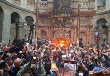 Благодатный огонь сошел в Иерусалиме — как это было