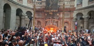 Благодатный огонь сошел в Иерусалиме — как это было