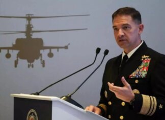 Военные США заявили, что все еще "следят за каждым иранским портом"