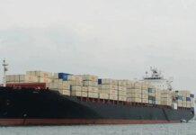 Войска США захватили иранское судно после попытки прорыва блокады