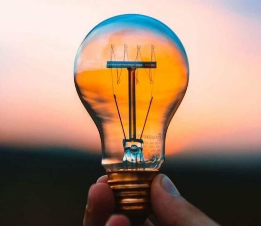 Потребление растет: украинцев просят не нагружать сеть вечером