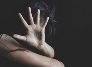 Развратные действия относительно 13-летней падчерицы: на Николаевщине задержали мужчину