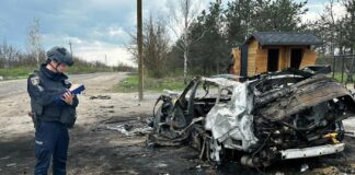 российский дрон в Николаевской области уничтожил машину и ранил людей, — ФОТО