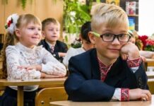 В Николаеве продолжается зачисление детей в первые классы: что нужно знать родителям