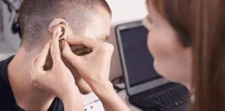 В Николаеве расширяют доступ к слуховым аппаратам: помощь получили десятки пациентов