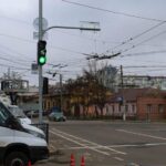 В Николаеве массово обновляют светофоры и изменяют схемы движения автомобилей